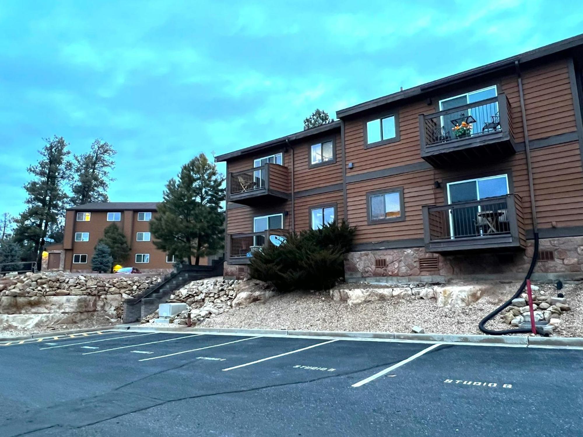 Canyon Plaza Premier Studio And Apartments Tusayan Eksteriør bilde